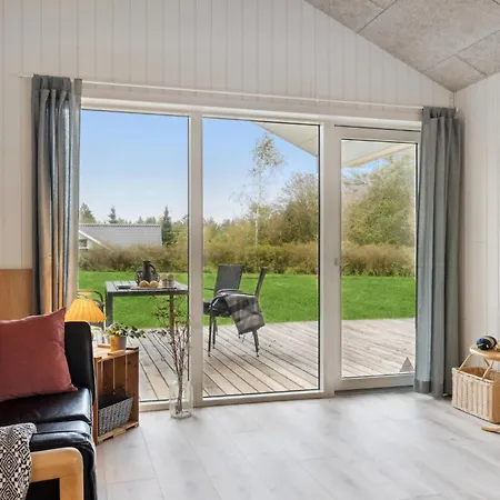3 Bedroom Gorgeous In Logstor * Løgsted