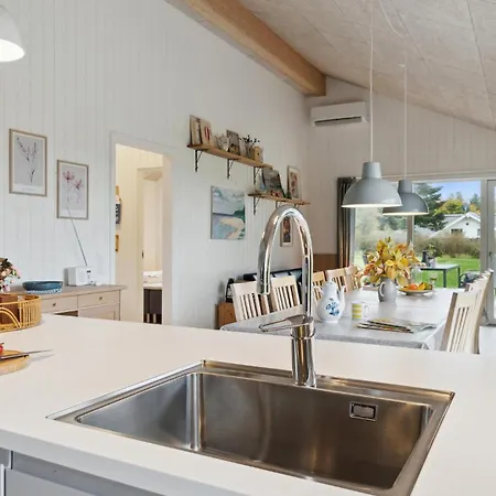 3 Bedroom Gorgeous In Logstor * Løgsted